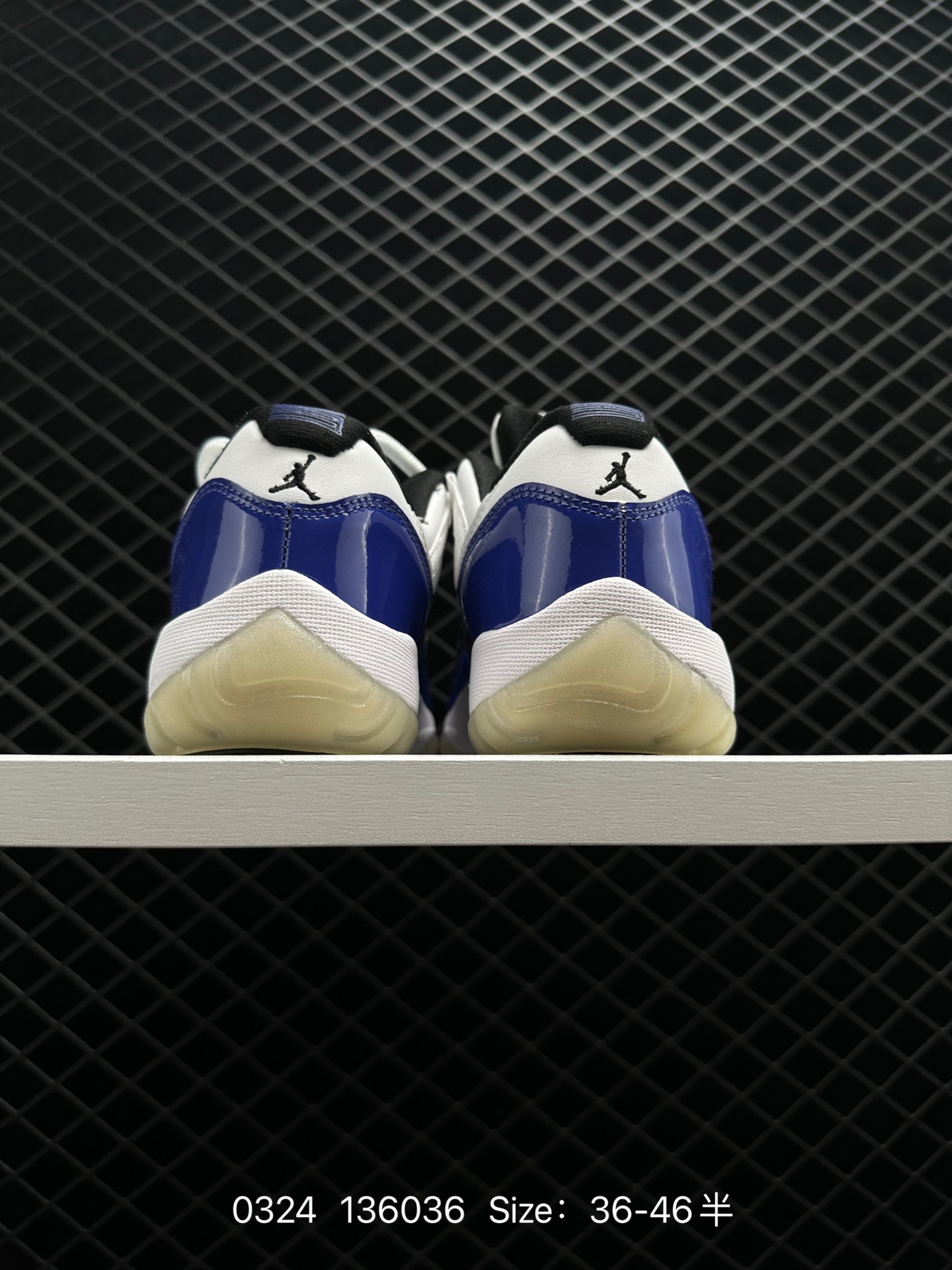 Air Jordan 11 Retro Low 